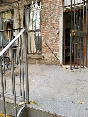 Rented by Chartwell Manhattan Realty | media 3