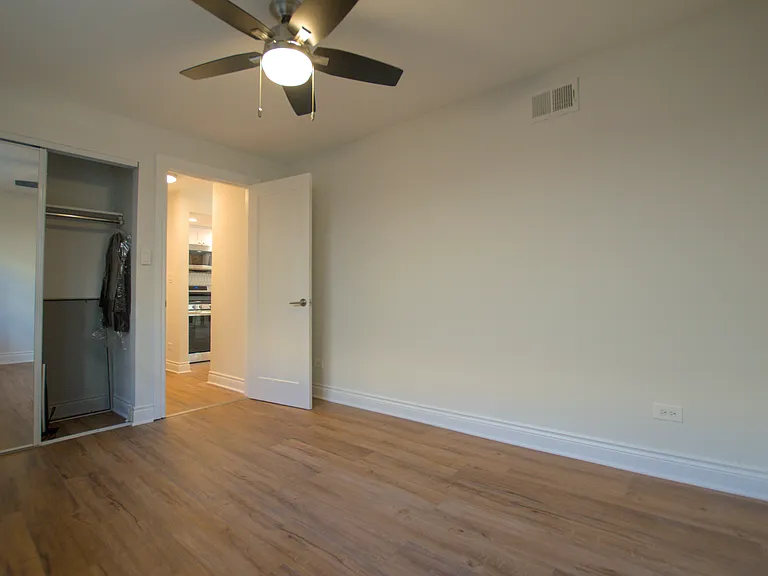 3143 S Halsted St #2F — Photo 7