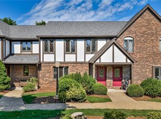 1589 Stone Mansion Dr, Sewickley, PA