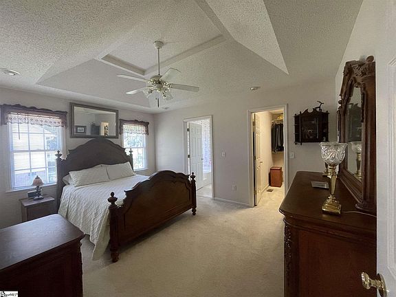 4th image of 349 Worthington Cir