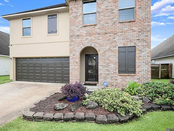 2nd image of 36437 Dutchtown Gardens Ave