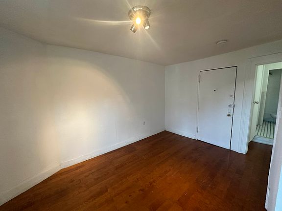 3rd image of 219 Avenue A APT 4FN