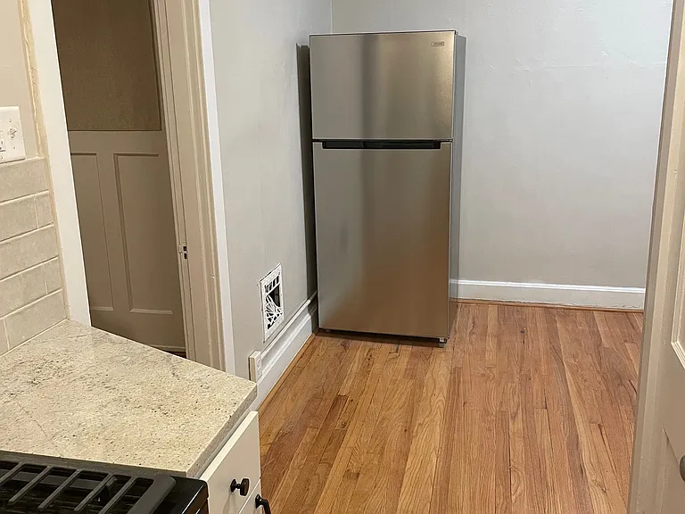 2125 Cleveland Pl #2N — Photo 8