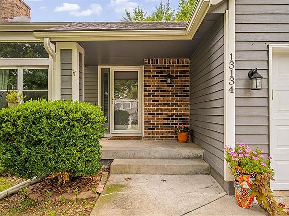 3rd image of 13134 S Raintree Dr