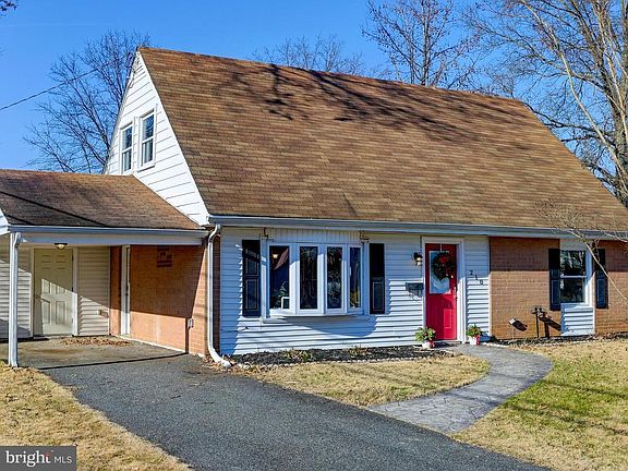2nd image of 210 Duryea Dr