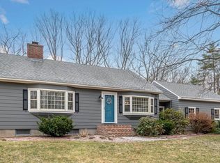 25 Ridgewood Dr, Bow, NH 03304