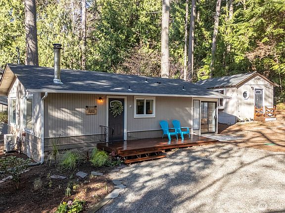 4th image of 4803 165th Avenue SW