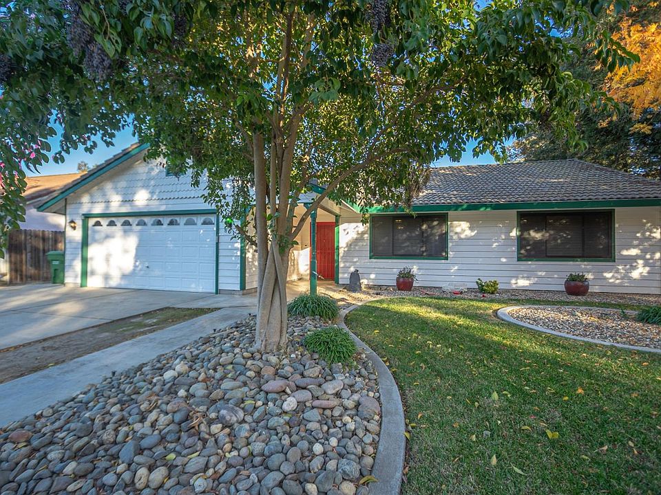 1st image of 801 Emerald Vista Dr