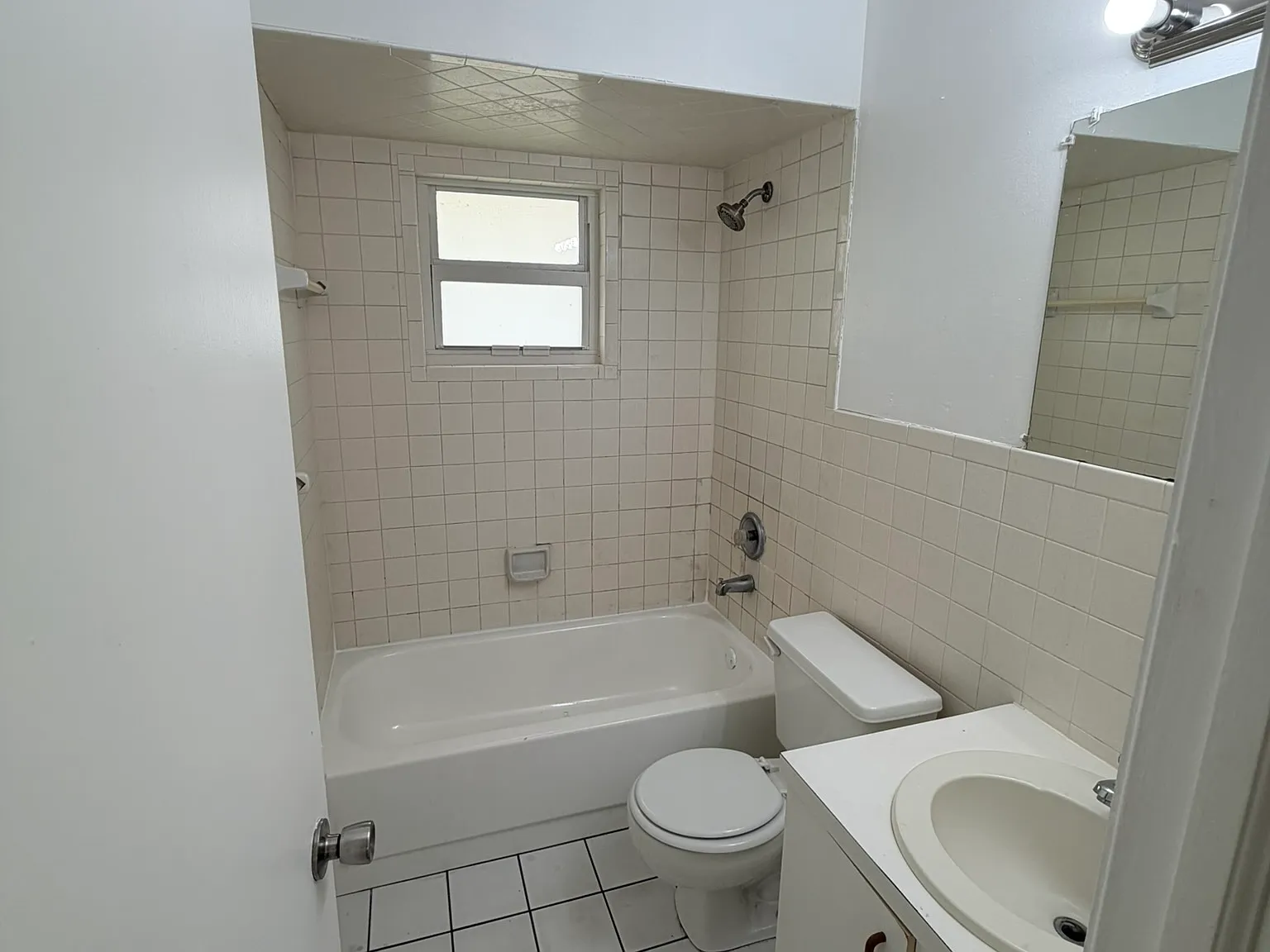 2 bed, $1,000 — Photo 3
