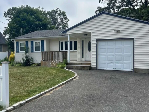 16 George Drive, Mastic, NY 11950