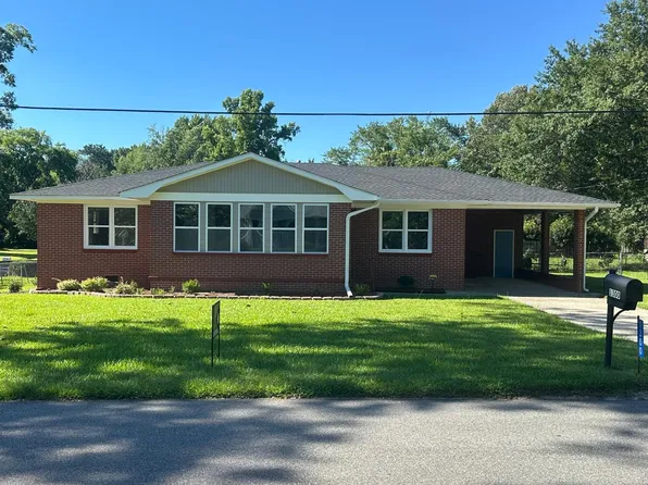 1300 Stonewall St, Dublin, GA 31021