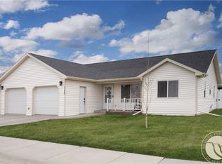 1130 1st St W, Hardin, MT 59034
