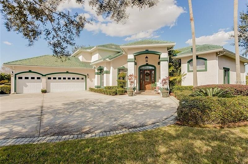 Custom Home on Rio Pinar Golf Course!