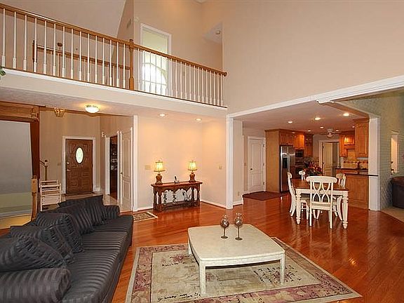 4th image of 10386 Giverny Blvd