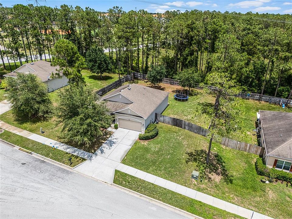 1st image of 226 Colonial Pine Ln