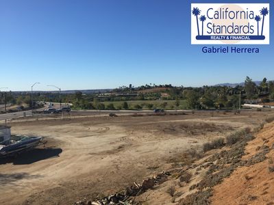 2167 N Santa Fe Ave, Vista, CA, 92084