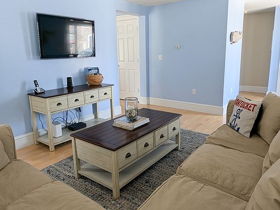 2nd image of 15A Park Cir #15A
