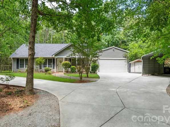 8003 Hope Ln, Waxhaw, NC 28173