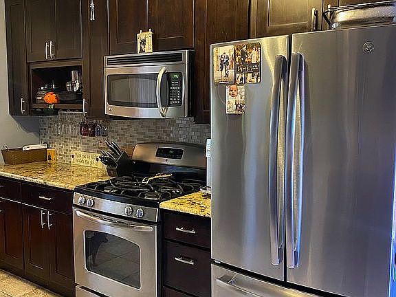 Stainless steel appliances 