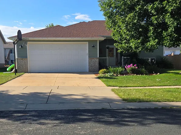 1004 2nd St SE, Kasson, MN 55944