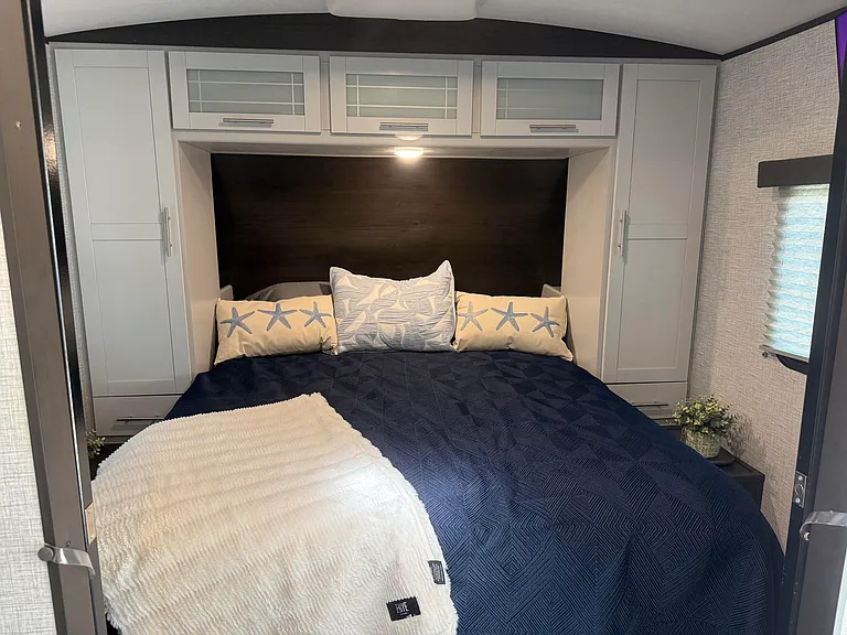 Queen bed and storge