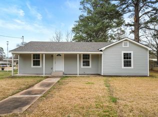 1304 Peach St, Hope, AR 71801