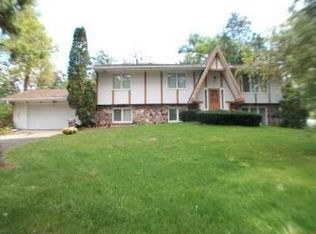 E9954 1st St, Prairie Du Sac, WI 53578
