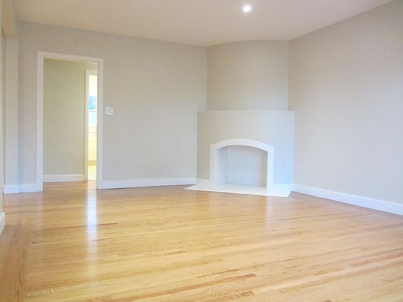 3rd image of 3232 11th Ave