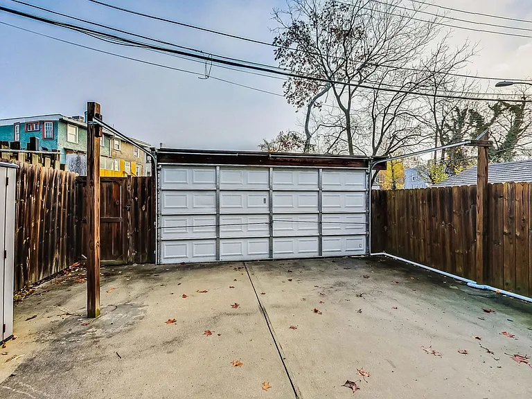 5415 Illinois Ave NW — Photo 35