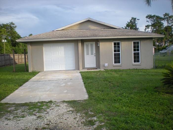 1st image of 324 E Buchanon Ave