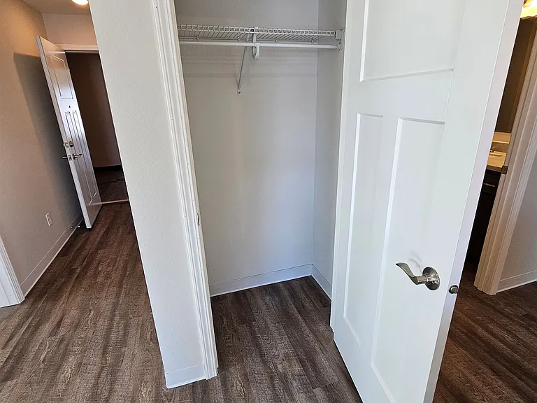 1100 W Marion St — Photo 10