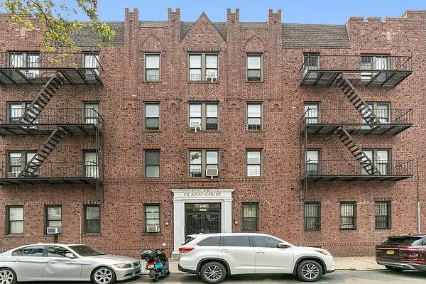 その他 3LDK in NEW YORK 321 W 54th St New York NY | Zillow
