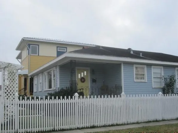 876 Lane St, New Orleans, LA 70124