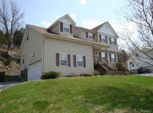 9 Chester Acres Blvd, Chester, NY 10918