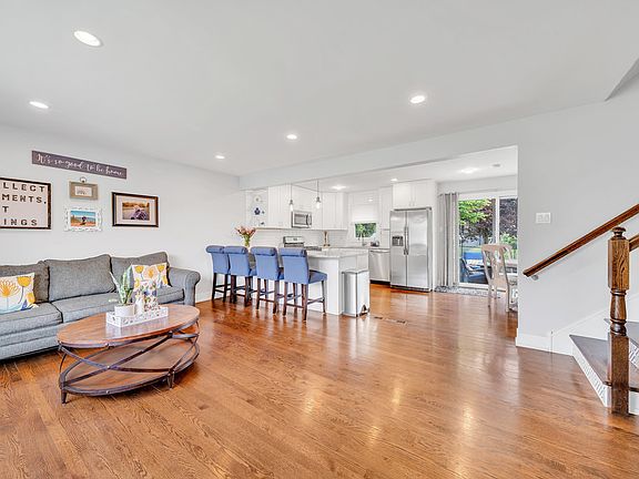 2nd image of 16731 Oleander Ave