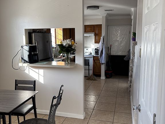 2nd image of 323 Deckbar Ave APT 202