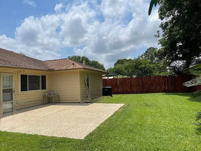 2411 Woodwind Dr — Photo 8