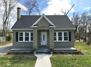 43 W Wilhemenia St, Marion, NC 28752