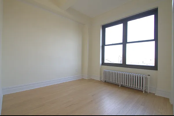 Rented by Manhattan Realty Group | media 10