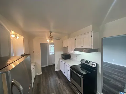 29 Birchcliffe Cres #1 — Photo 7