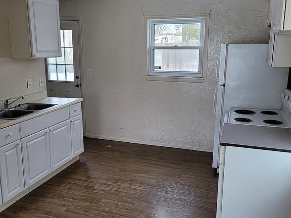 2nd image of 3040 Fisher Ave