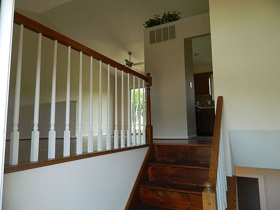 2nd image of 48 Creekside Dr