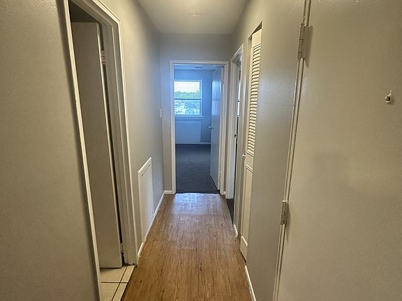 5th image of 3027 S 72nd St Floor 2