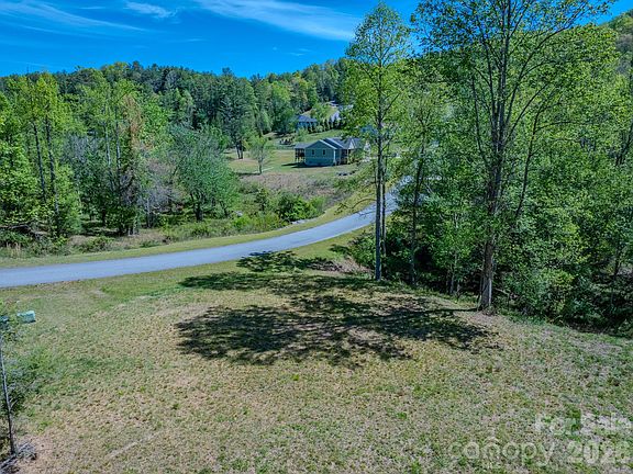 9th image of 92 Crystal Heights Dr