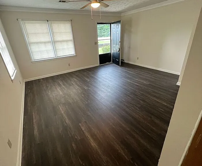 80 Curtis Rd — Photo 2
