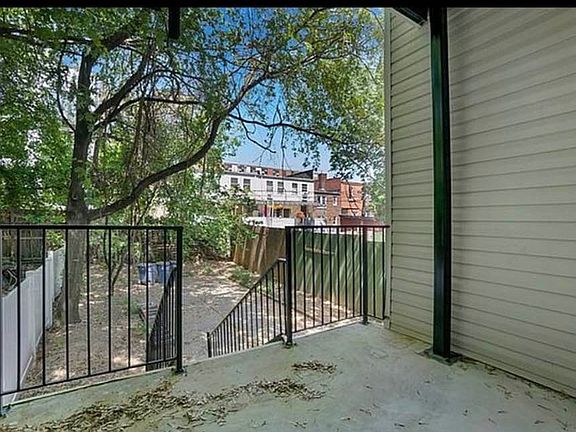 4th image of 75 Woodbine St #2
