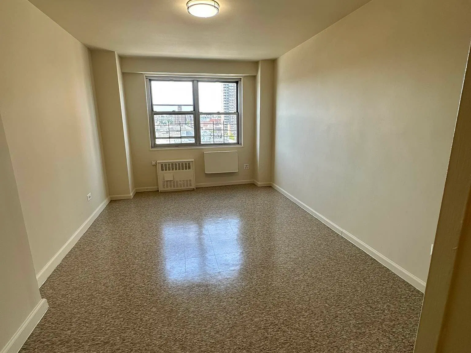 720 Lenox Avenue — Photo 2