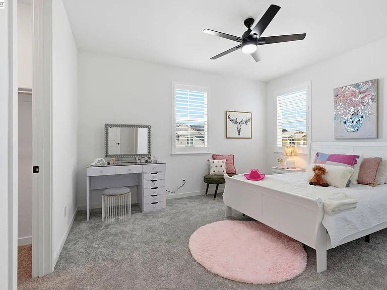 1550 Plumas Dr — Photo 37