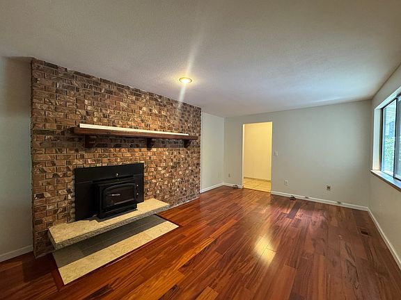 4th image of 4208 31st Avenue Ct