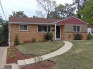 445 Ganlet Dr, Pittsburgh, PA 15227
